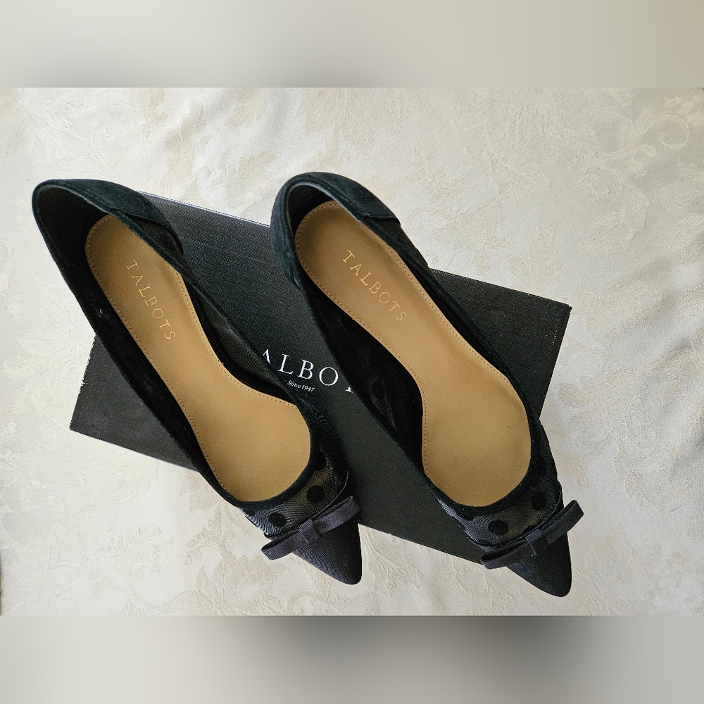 Black shoes